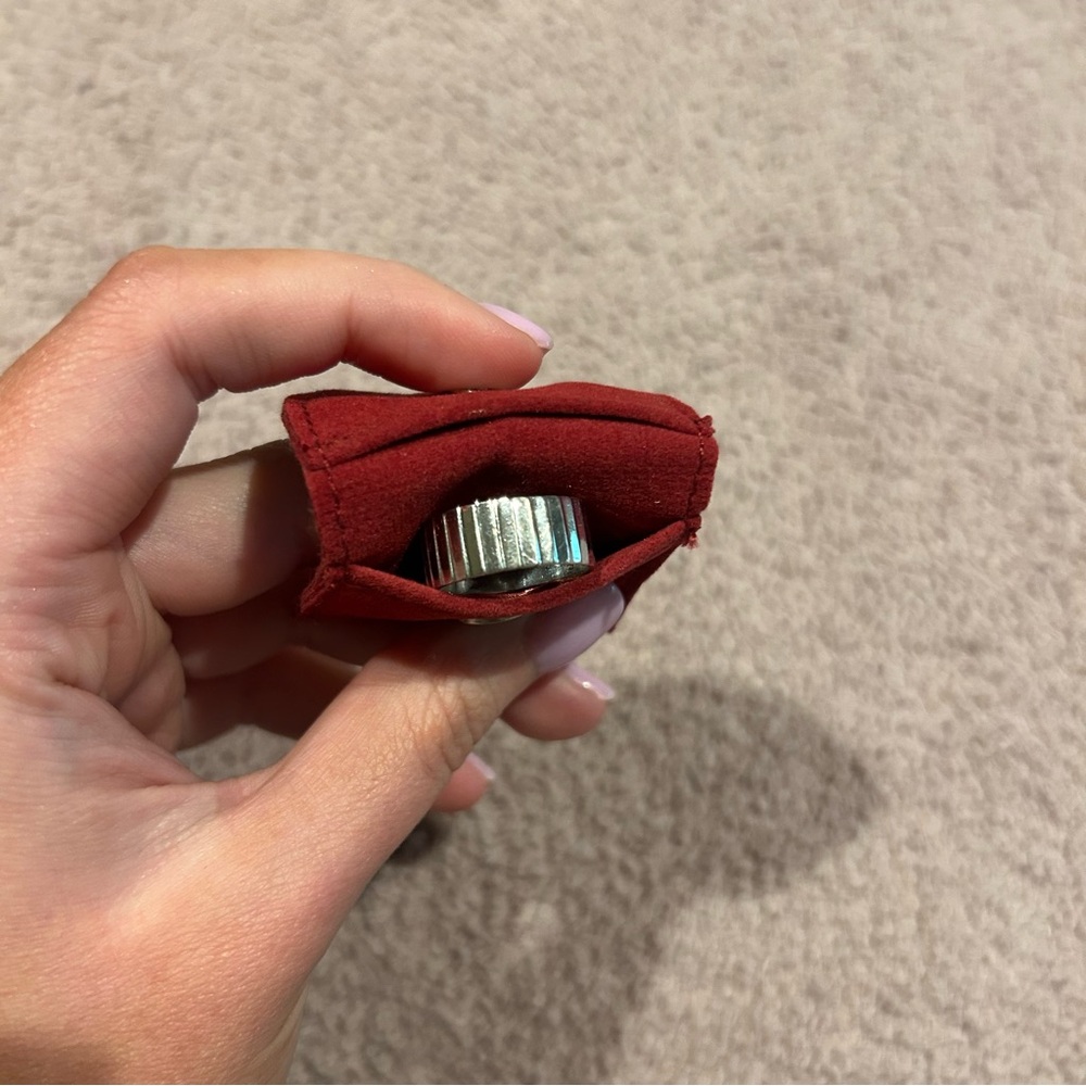 Aurate Silver Ribbed Band Ring - Picture 7 of 8